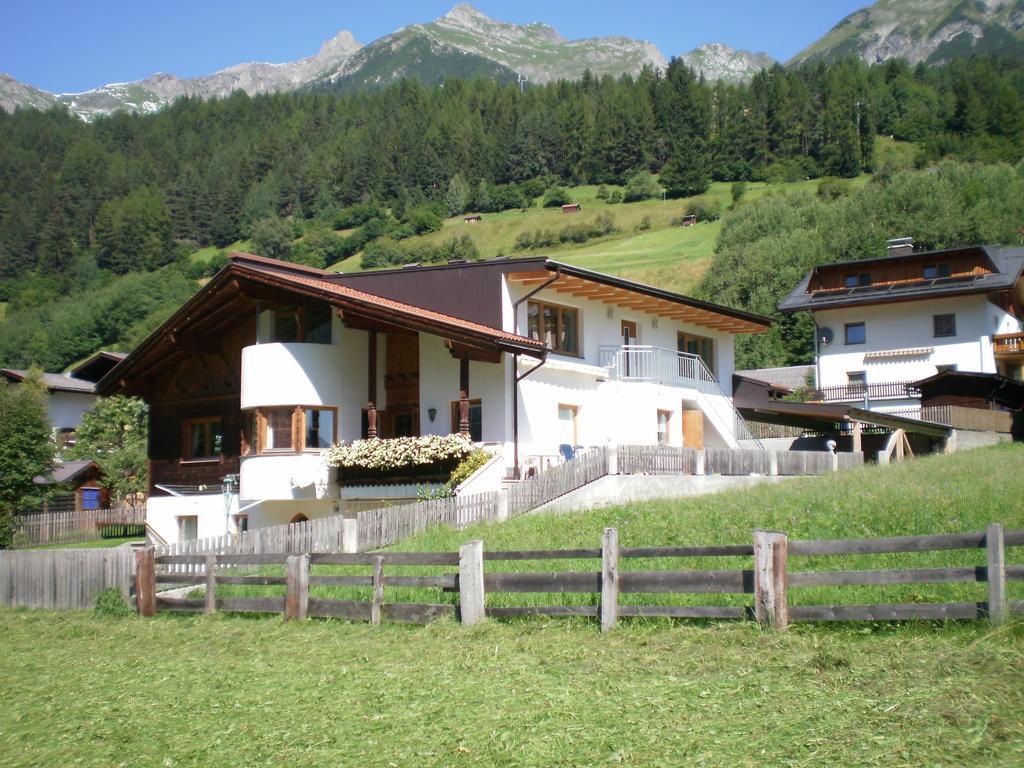 Апартаменты Haus Mattle Петной-ам-Арльберг Номер фото